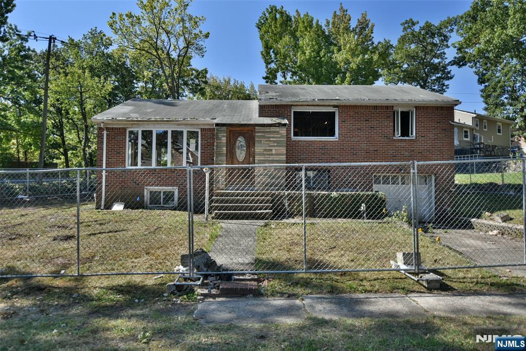 85 Paulin Boulevard, Leonia, NJ, 07605