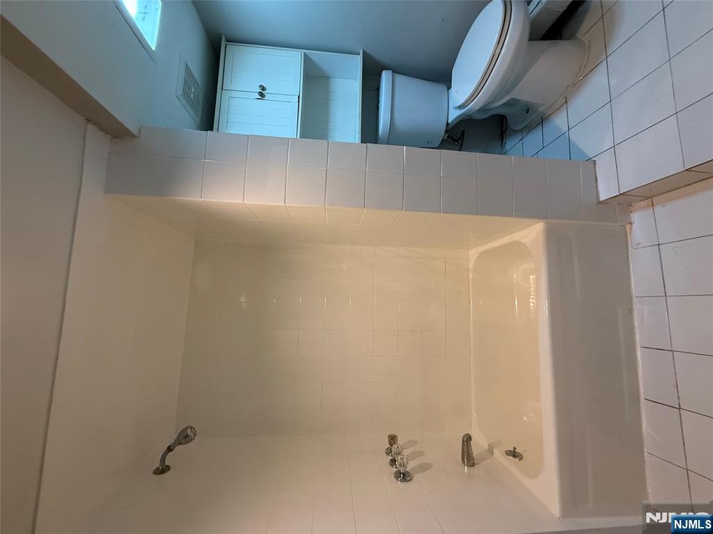 1430 44th Street 1 - Photo 4