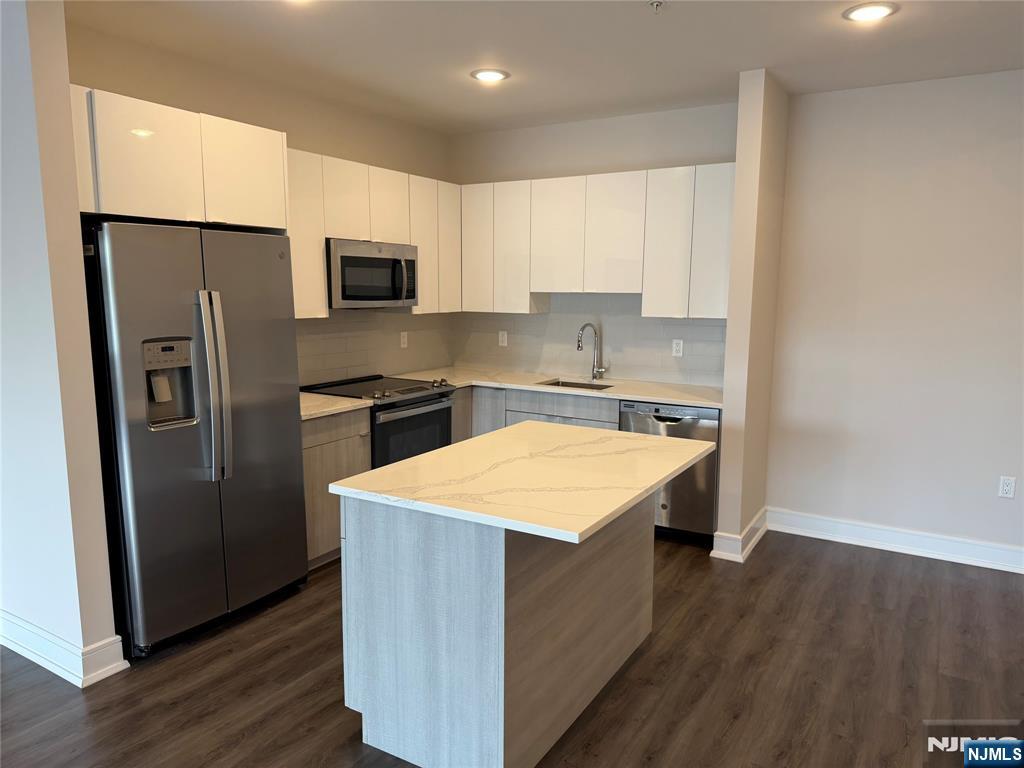 470 Main Street 515 - Photo 1