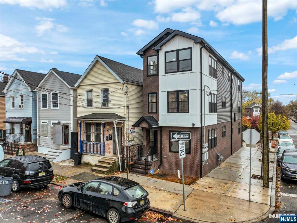 613 S 18th Street - Photo 1