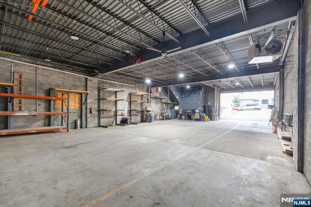 456 Walker Street - Photo 4