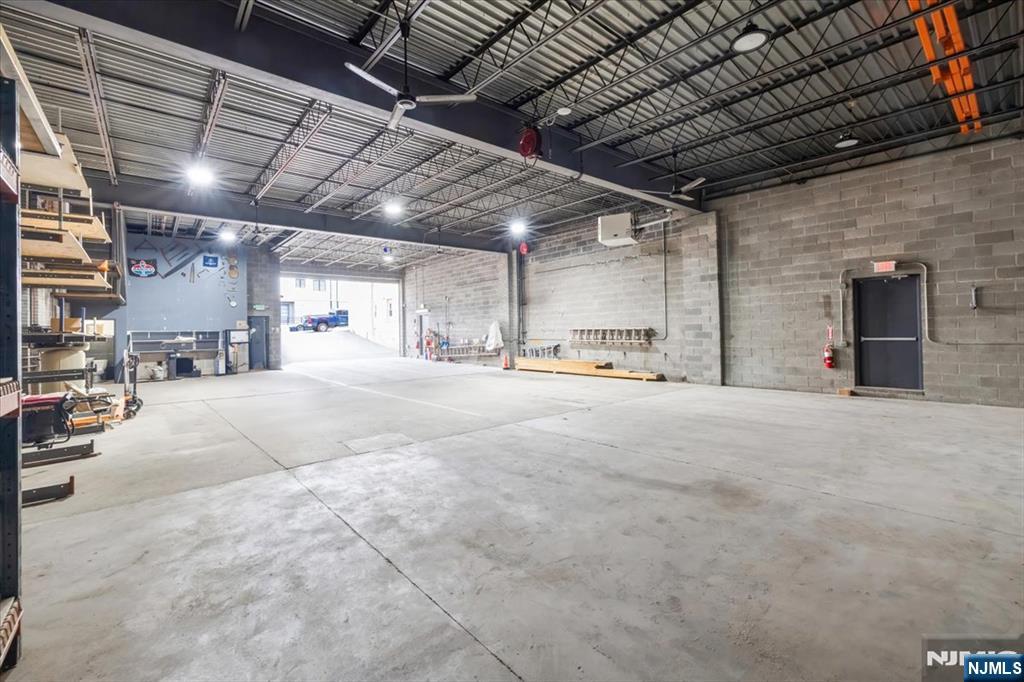 456 Walker Street - Photo 5