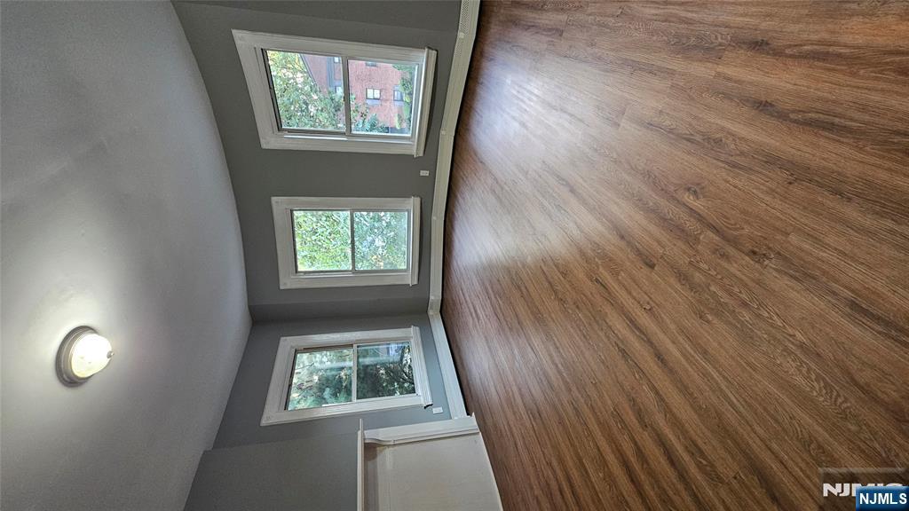 78 N Arlington Avenue 2 - Photo 4