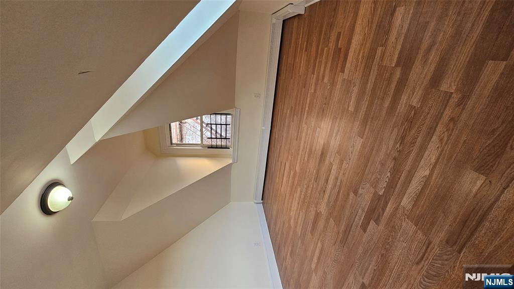 78 N Arlington Avenue 3 - Photo 2