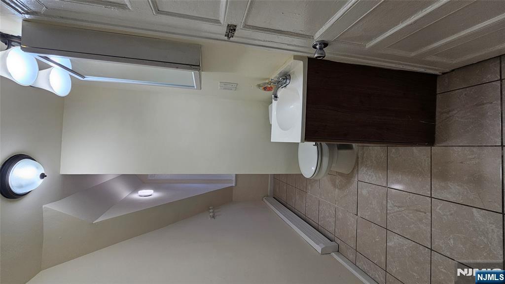 78 N Arlington Avenue 3 - Photo 4