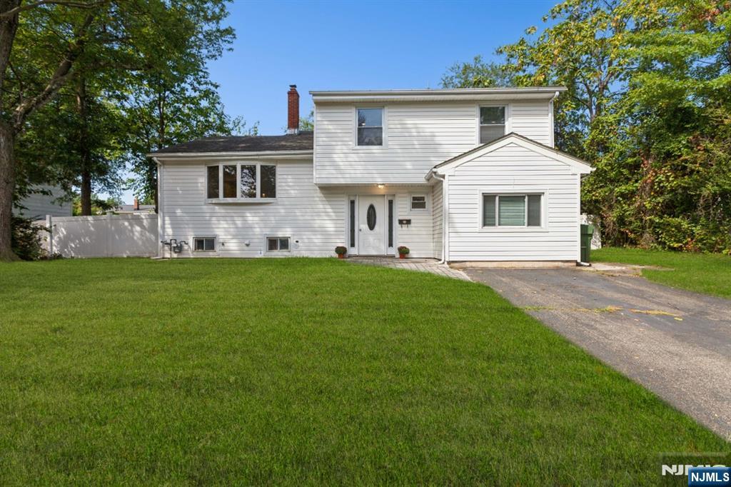 115 High Street, Leonia, NJ, 07605