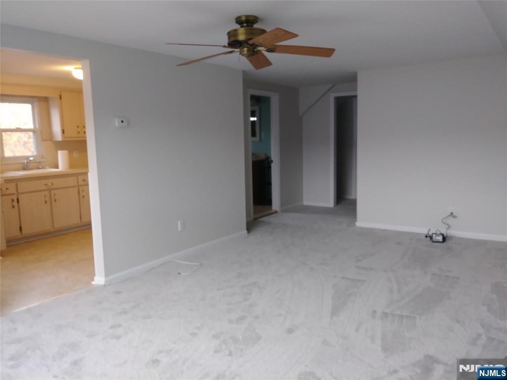 27 Mawhinney Avenue - Photo 5