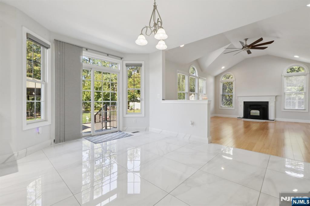 118 Junction Road - Photo 2