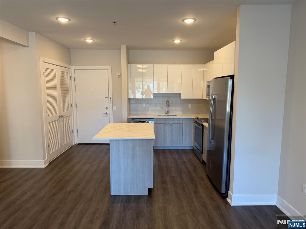 470 Main Street 502 - Photo 1