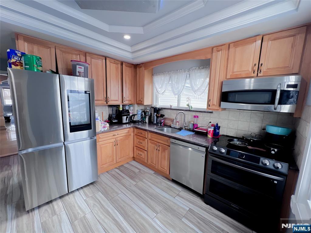 79 Shaler, Fairview, NJ 07022