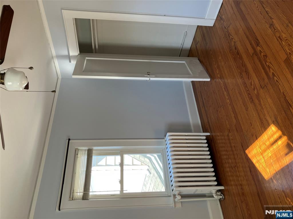 490 Washington Avenue 2nd floor - Photo 5