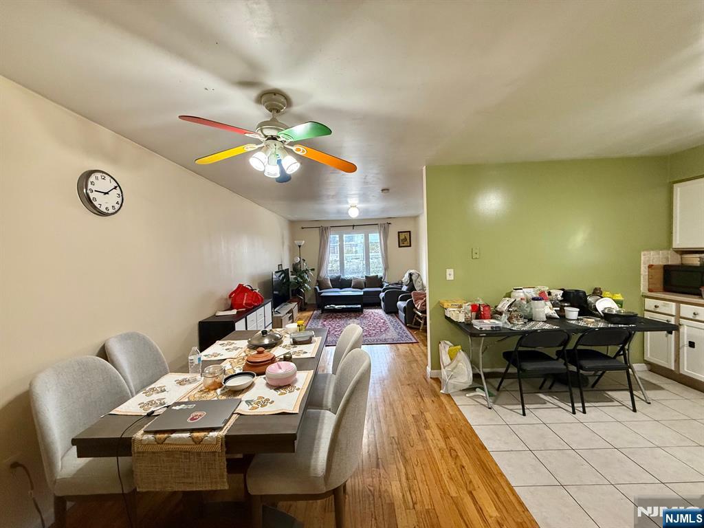 252 Passaic Avenue 2F - Photo 4