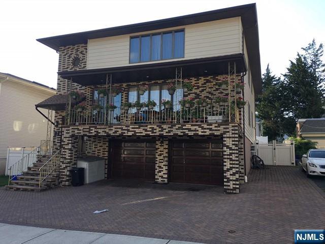 422 1st Street - Photo 2