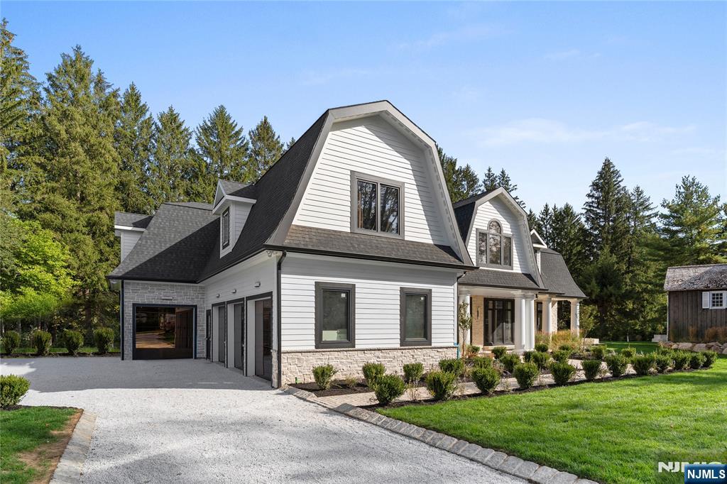 48 Pleasant Avenue - Photo 4