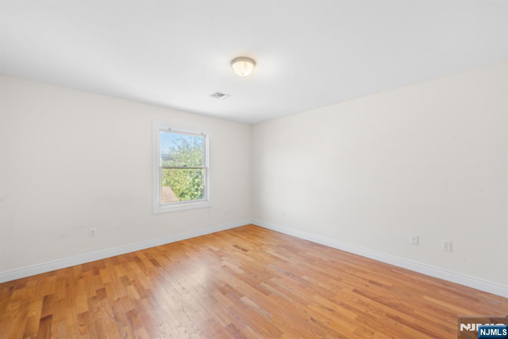 233 5th Street UNIT B, Fairview, NJ, 07022