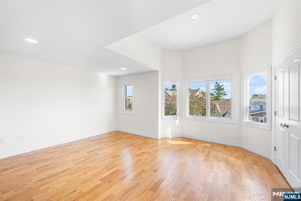 233 5th Street UNIT B, Fairview, NJ, 07022