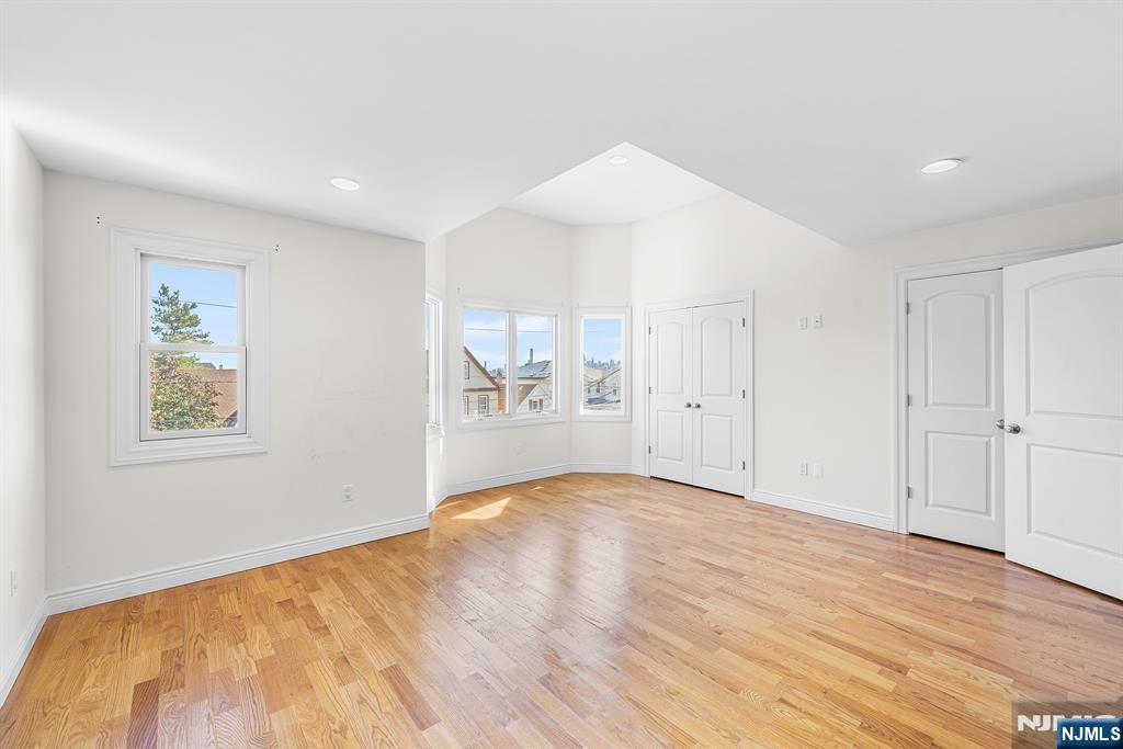 233 5th Street UNIT B, Fairview, NJ, 07022