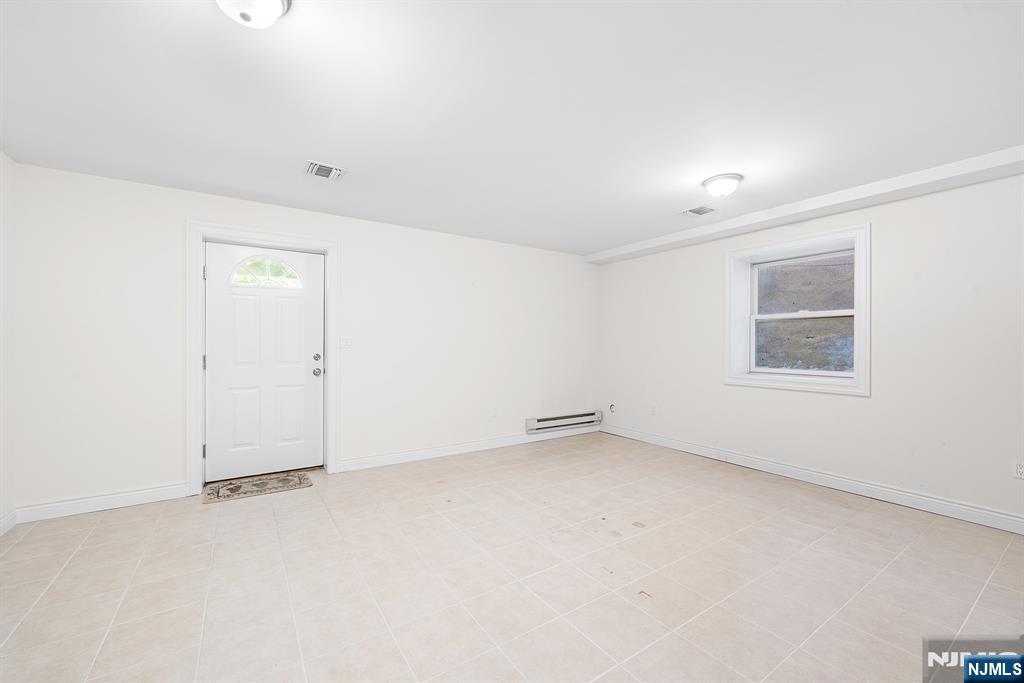 233 5th Street UNIT B, Fairview, NJ, 07022