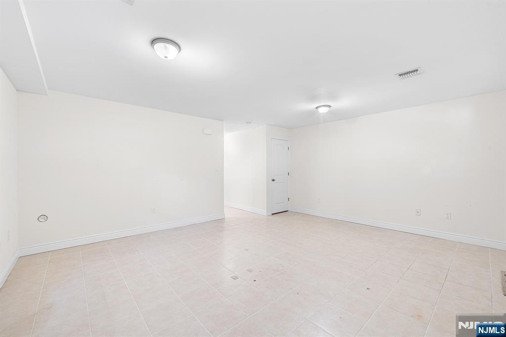 233 5th Street UNIT B, Fairview, NJ, 07022