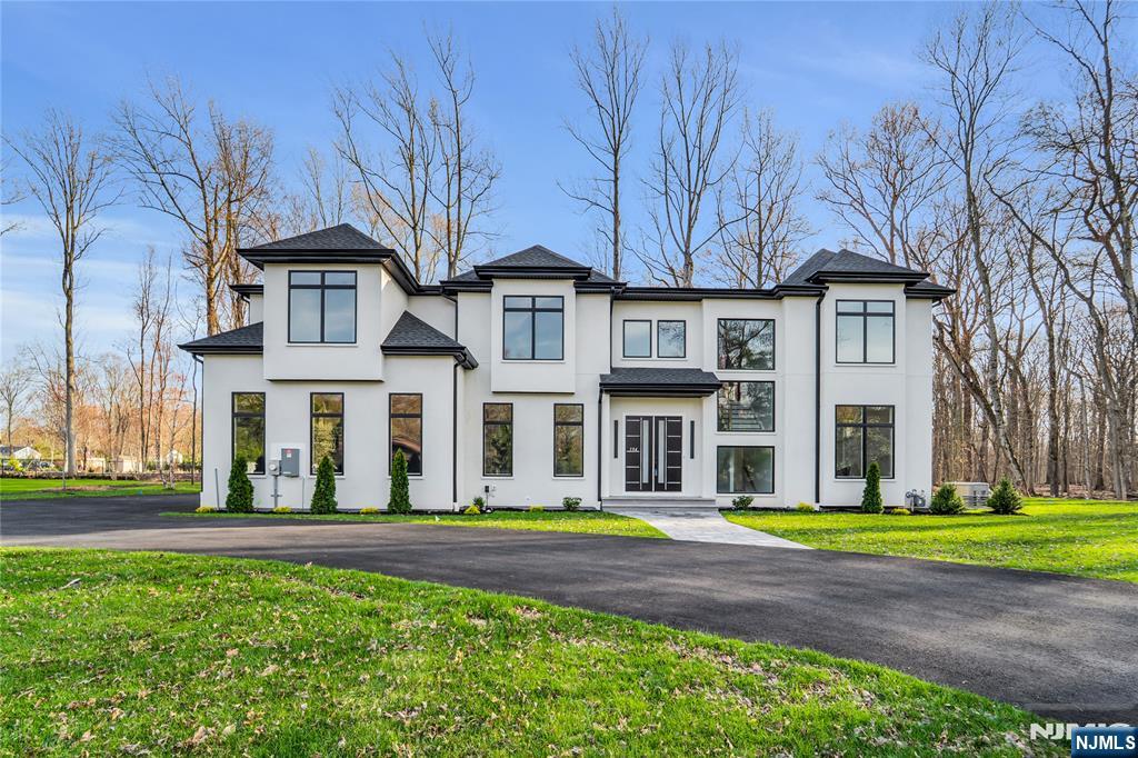 794 Blauvelt Street - Photo 3