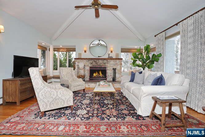 44 Fairmount Road, Ridgewood, NJ, 07450