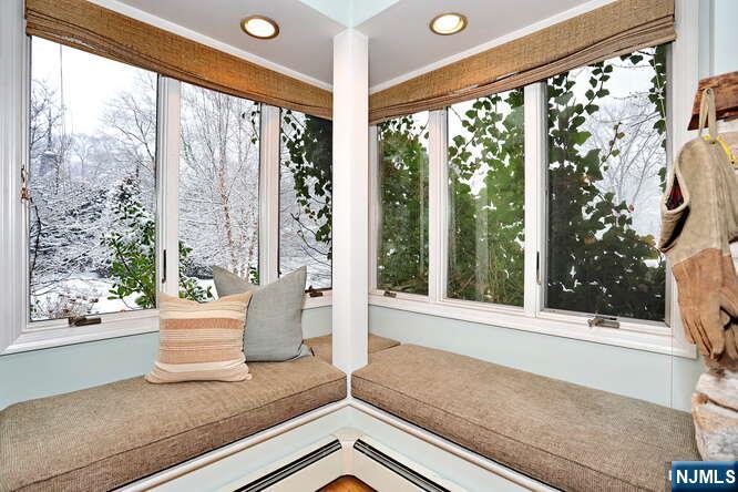 44 Fairmount Road, Ridgewood, NJ, 07450