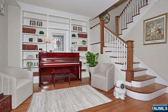 44 Fairmount Road, Ridgewood, NJ, 07450