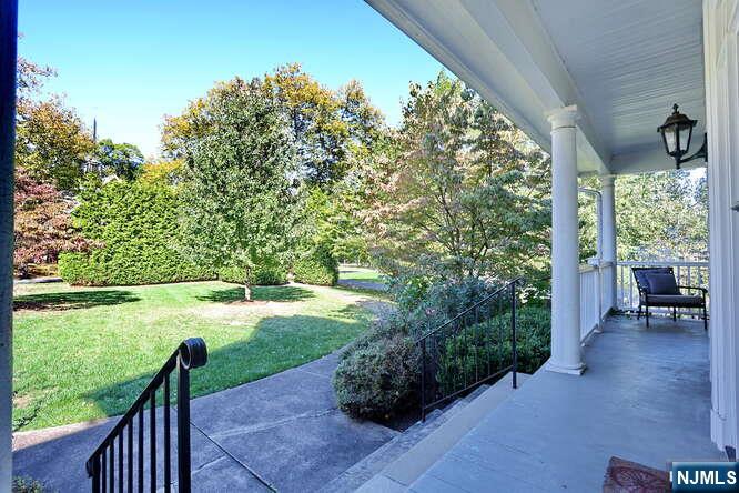 44 Fairmount Road, Ridgewood, NJ, 07450