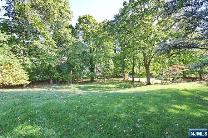 44 Fairmount Road, Ridgewood, NJ, 07450