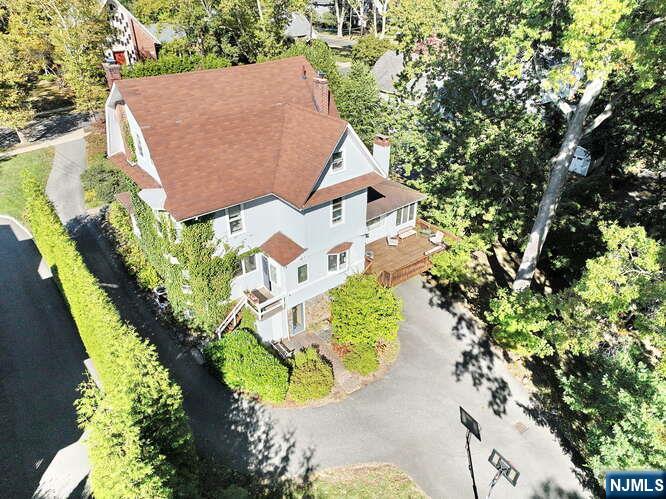 44 Fairmount Road, Ridgewood, NJ, 07450