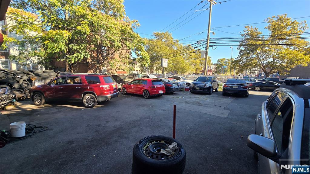 422 Monroe Street — photo 14