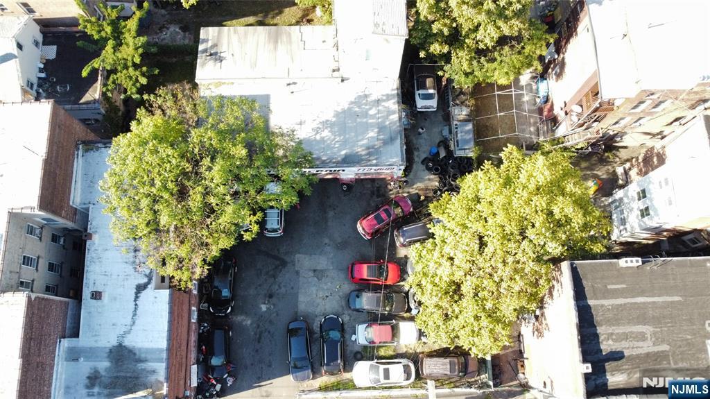 422 Monroe Street — photo 16