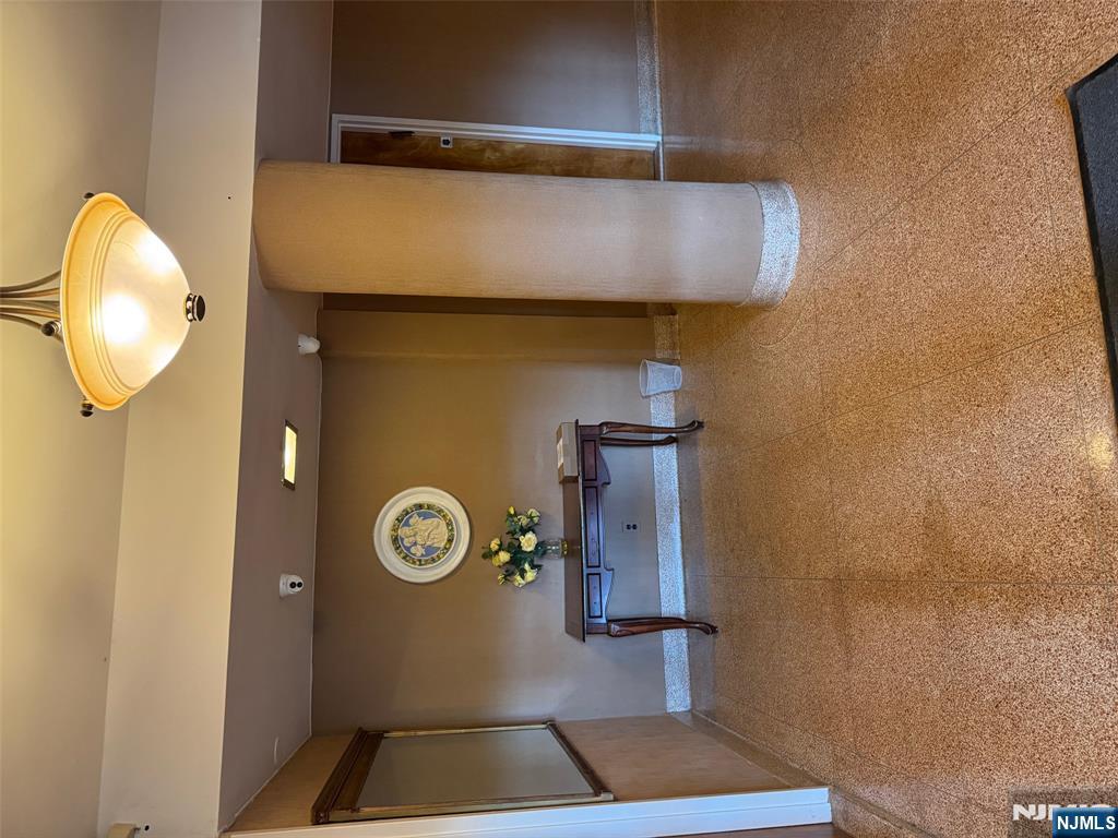 2345 Linwood Avenue 5D - Photo 3