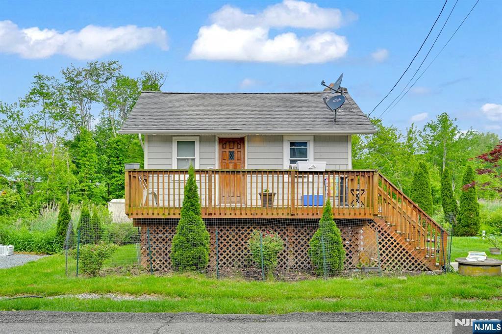 3 Riverside Road - Photo 2