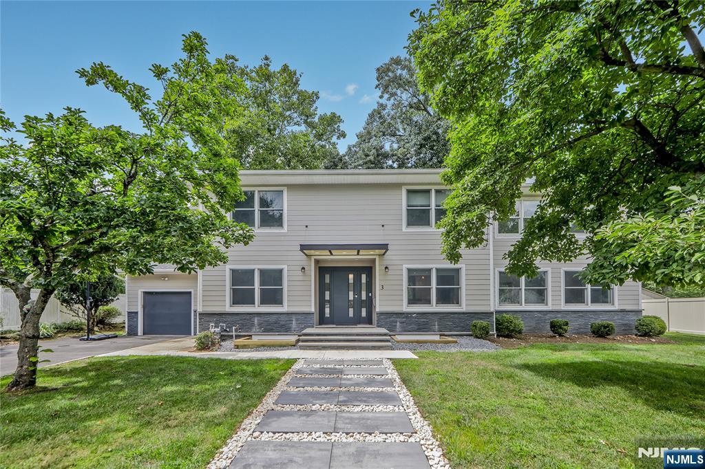 3 Laurel Road - Photo 1