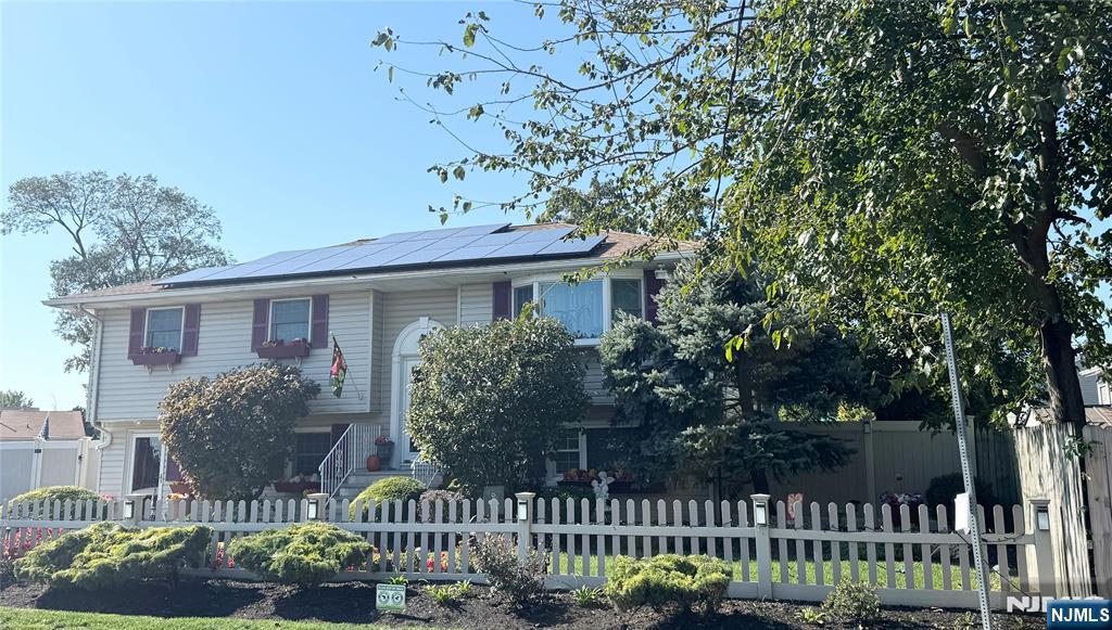 902 10th Street - Photo 2