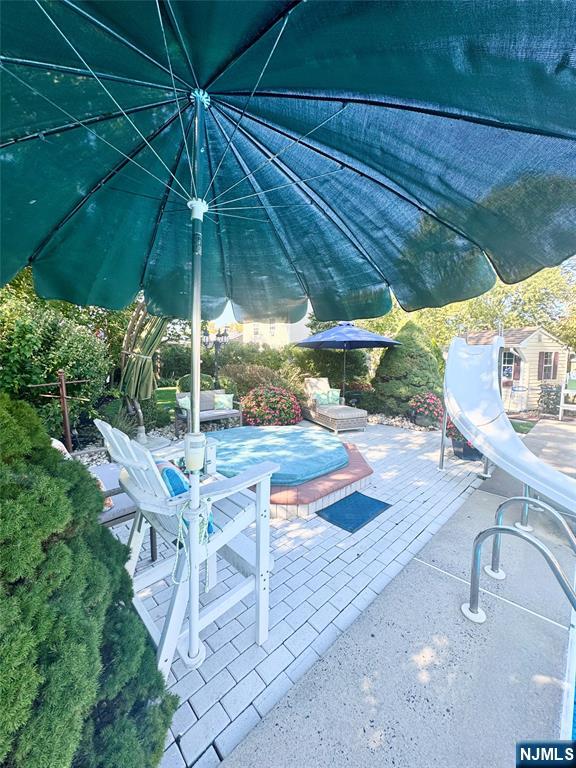 902 10th Street - Photo 5