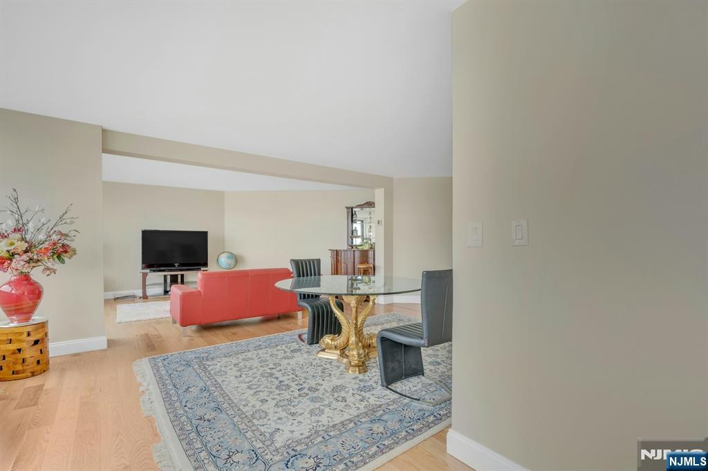 7004 Boulevard East 33D - Photo 5