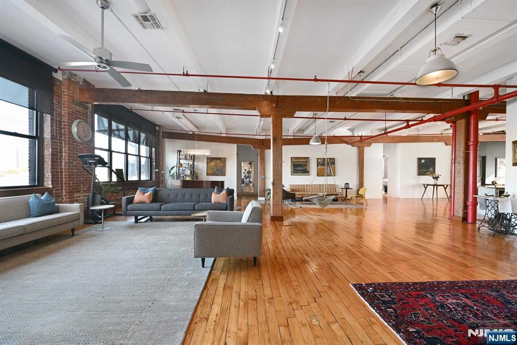 1620 Manhattan Avenue C3 - Photo 3