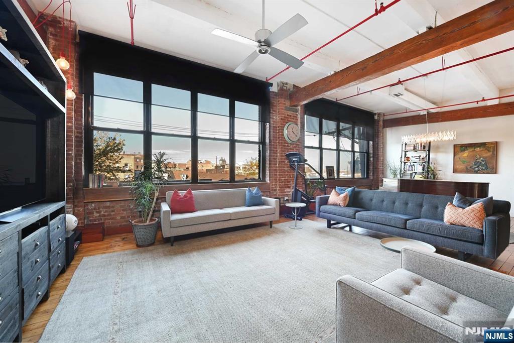 1620 Manhattan Avenue C3 - Photo 4