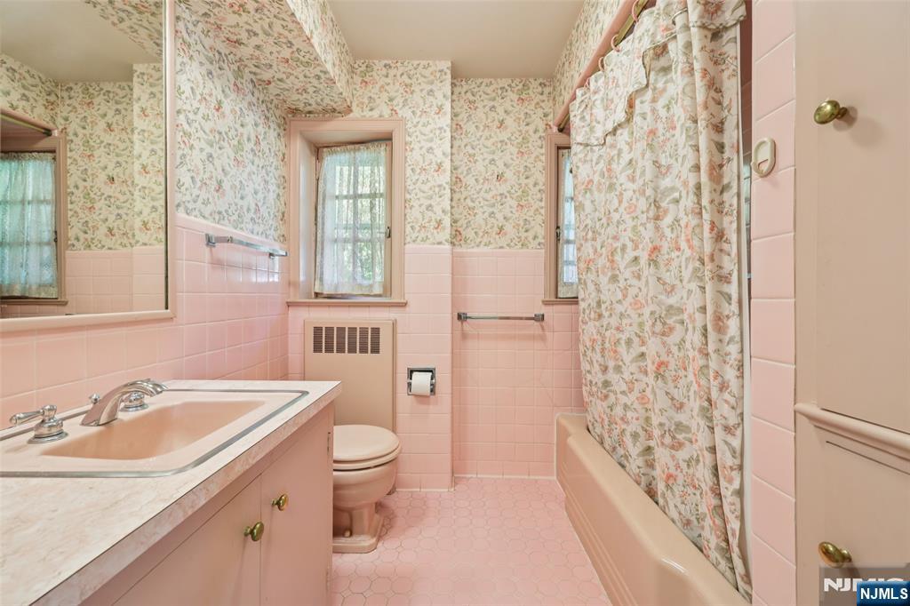 119 Sheridan Terrace, Ridgewood, NJ, 07450
