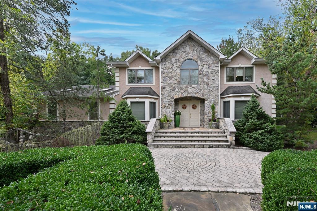 191 Cherry Lane - Photo 1