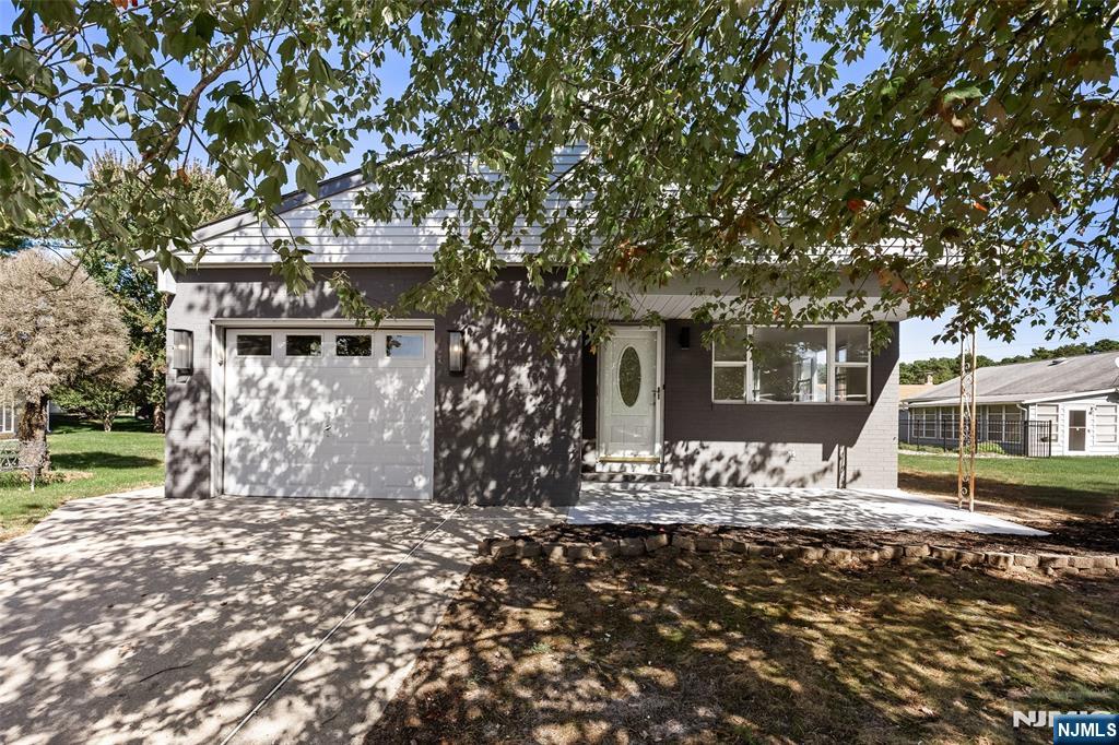 5 Saint Andrews Court - Photo 1