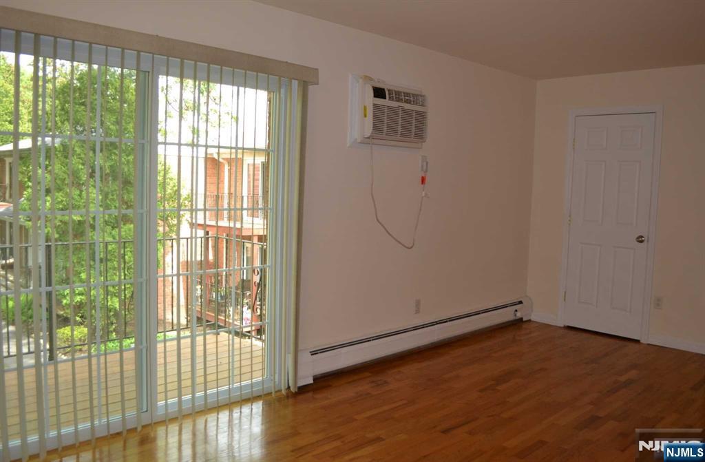 110 Midland Avenue 22A - Photo 3
