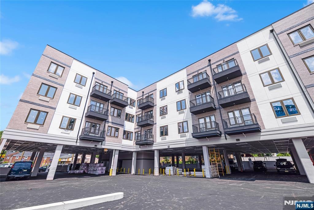 51 Queen Anne Road 312 - Photo 3