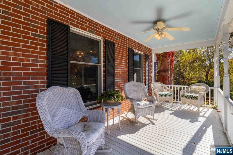 2 Upper Lake Road - Photo 4