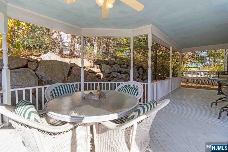 2 Upper Lake Road - Photo 5