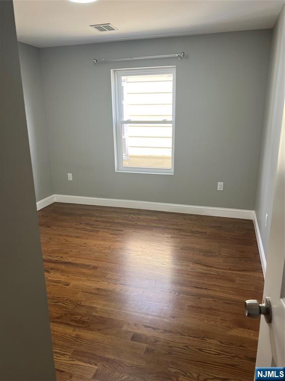 421 William Street 2 - Photo 5