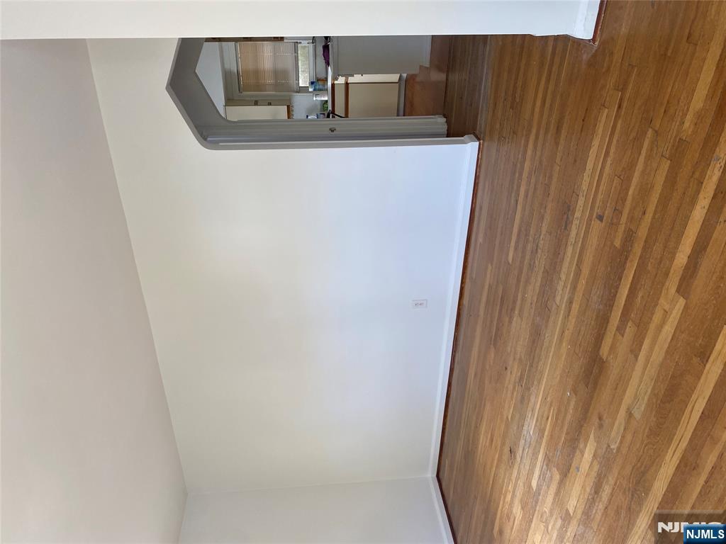 139 Phelps Avenue - Photo 5