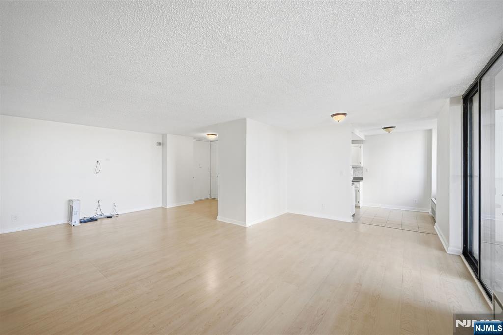 300 Winston Drive 807 - Photo 1